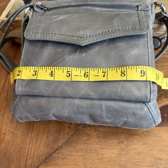 The Sak Leather Purse - Picture 14 of 16